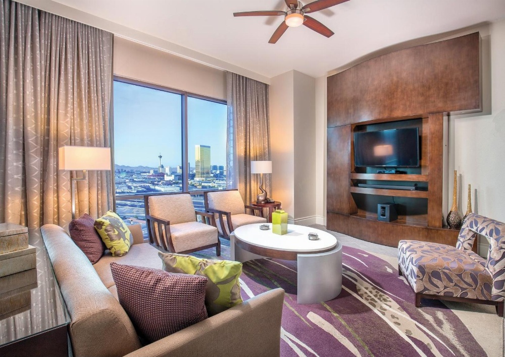 Wyndham Desert Blue Main image