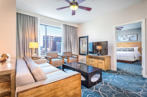 Wyndham Desert Blue image 33