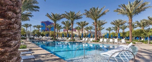 Wyndham Desert Blue image 4